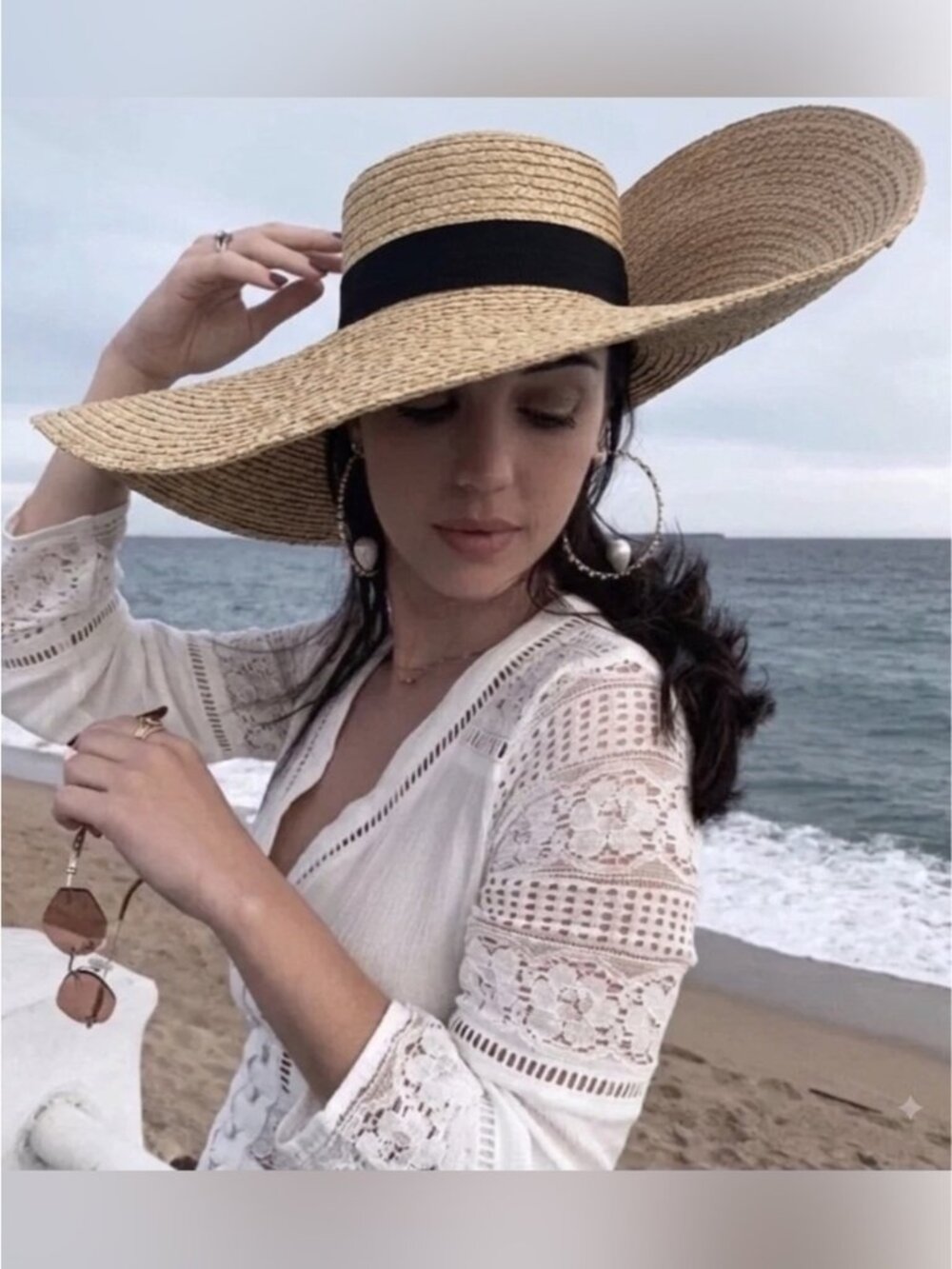 Aritzia Alixiliary Floppy Wide Brim Straw Hat - XS/S